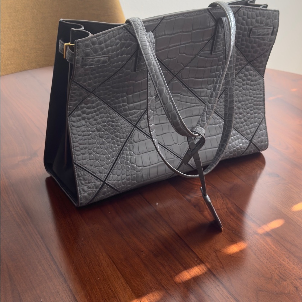 Tory Burch Gray Quilted Tote Bag with Gold Accents - Picture 6 of 7